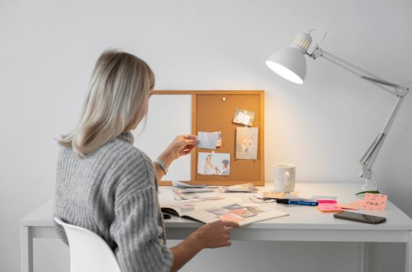 You are currently viewing How can aesthetic desk setups improve focus and creativity?